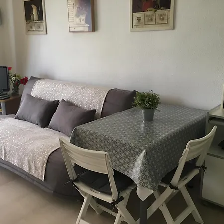 Studio En Rez De Jardin Dans Residence Avec Piscine Апартаменты