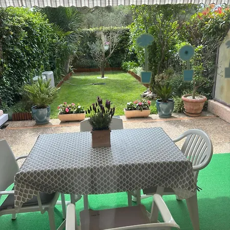 Studio En Rez De Jardin Dans Residence Avec Piscine Lejlighed